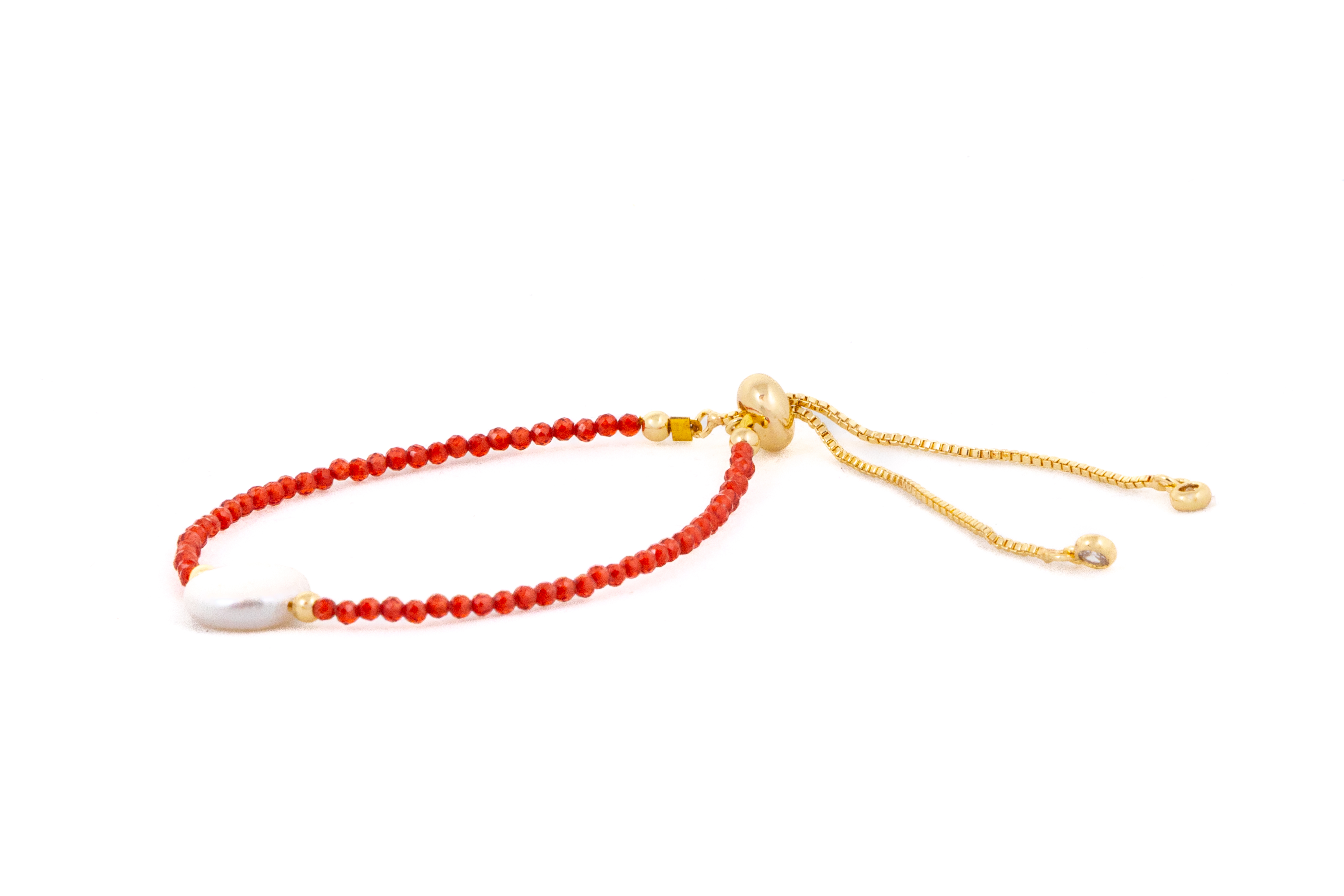 Brățară cu cristale roșii si perlă de apă dulce, tip 