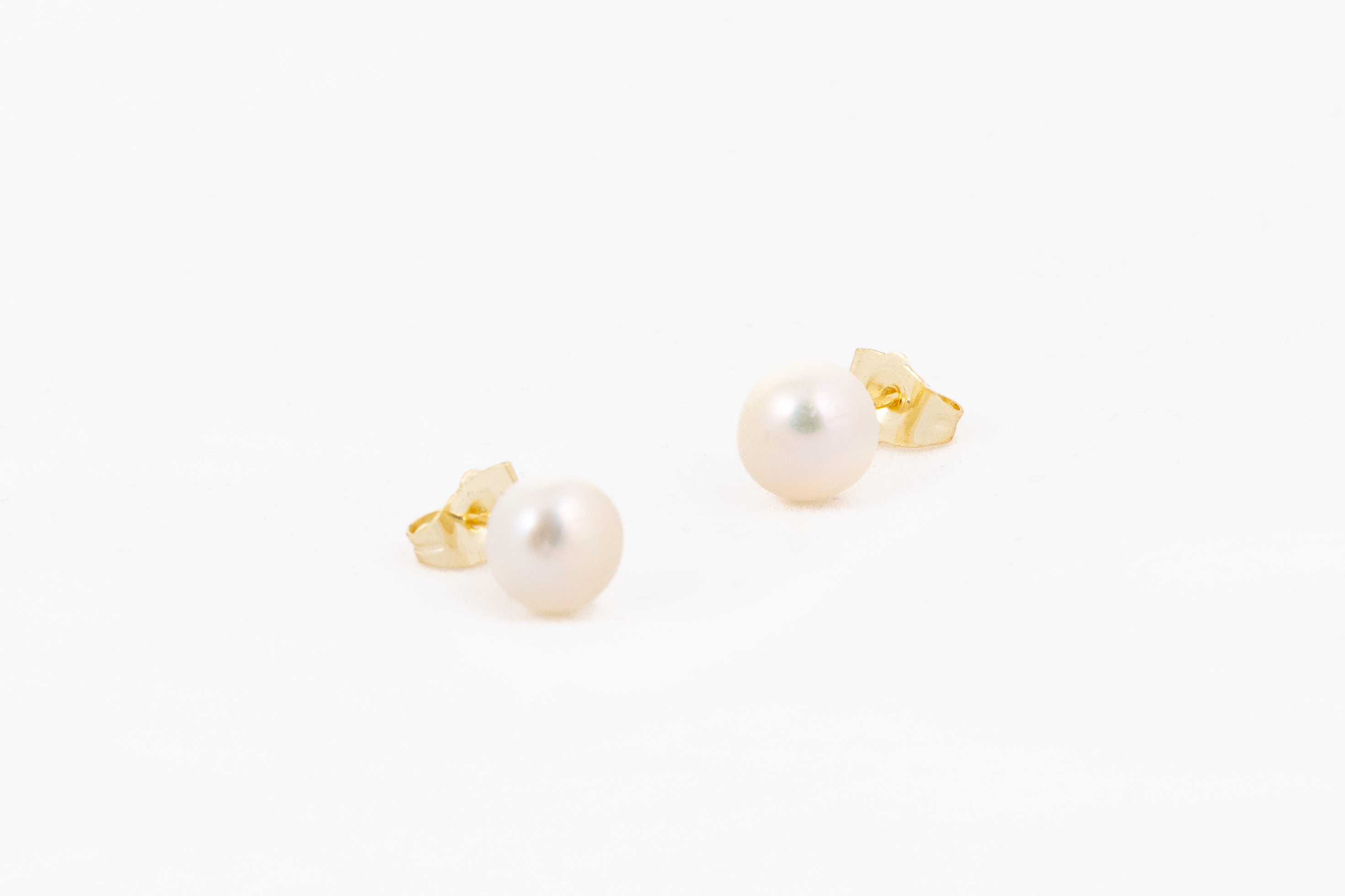 Cercei simpli de tip stud cu perlă de apă dulce - Imagine 4