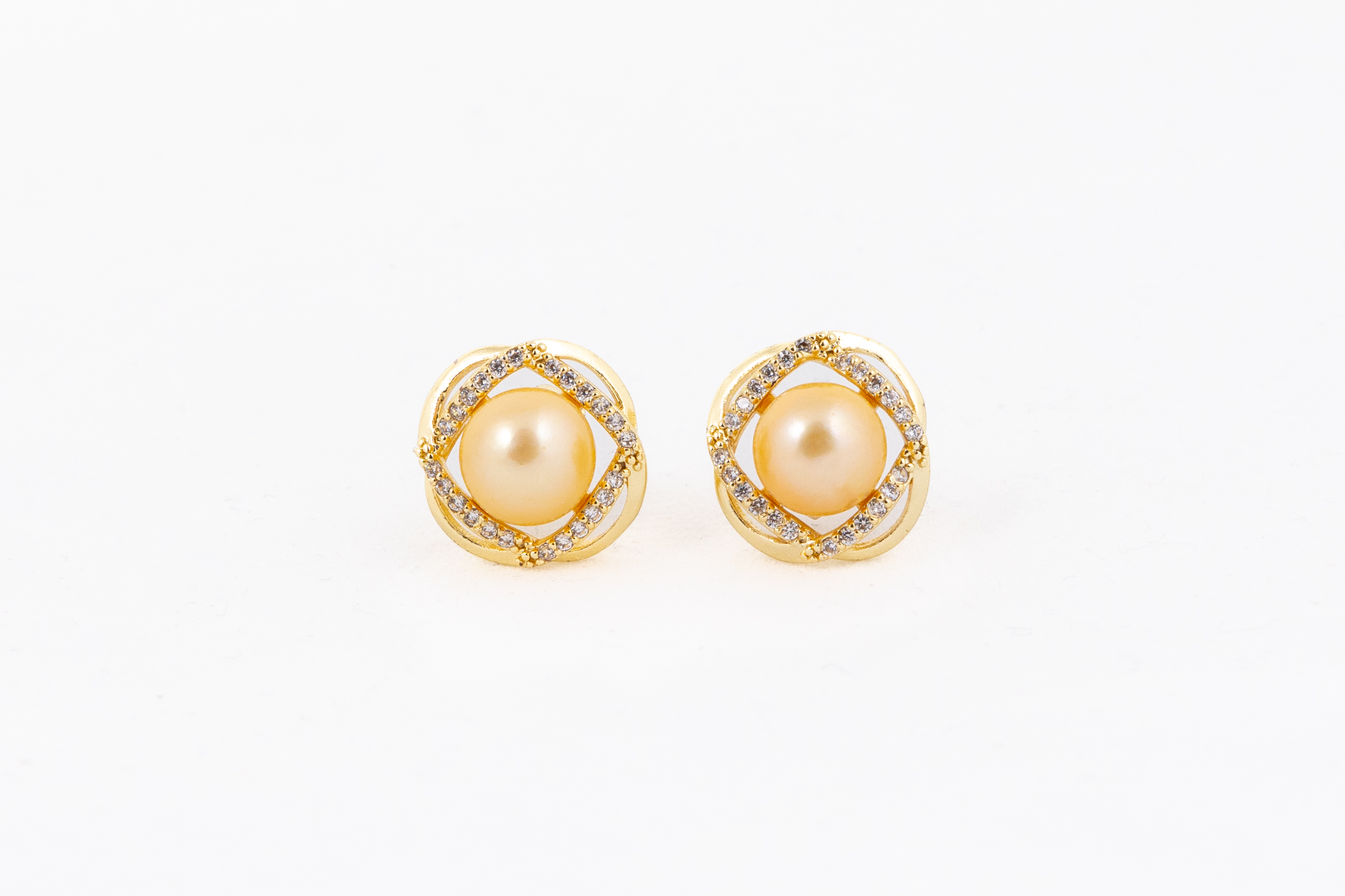 Cercei cu perle aurii de apă dulce "GlowPearl Sun" în montură aurie